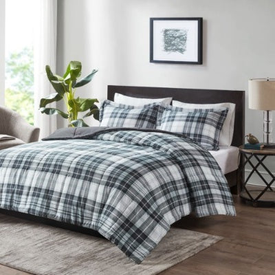 Scotchgard™ All-Season Down Comforter Set